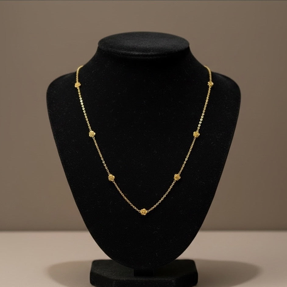 Bloom Station Necklace detail
